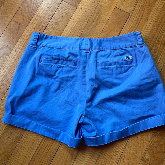 Blue vineyard vines shorts - Picture 3 of 3